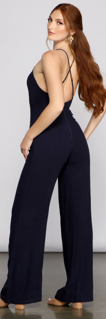 Classic Style Linen Jumpsuit provides a stylish start to creating your best summer outfits of the season with on-trend details for 2023!