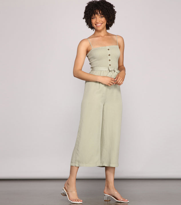 Casual Cutie Cropped Jumpsuit provides a stylish start to creating your best summer outfits of the season with on-trend details for 2023!