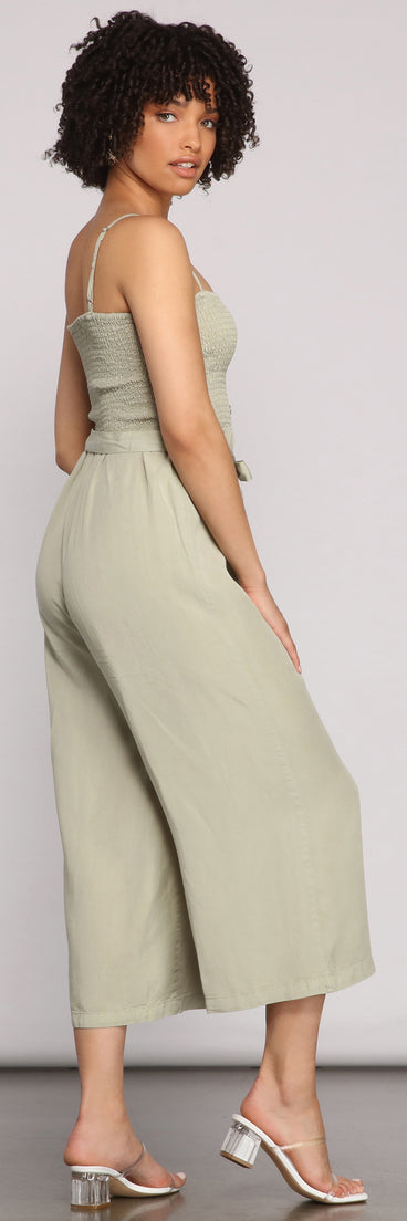 Casual Cutie Cropped Jumpsuit provides a stylish start to creating your best summer outfits of the season with on-trend details for 2023!