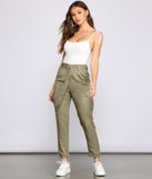 High Waist Linen Cargo Pants provides a stylish start to creating your best summer outfits of the season with on-trend details for 2023!