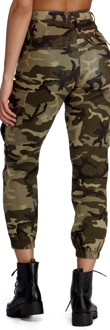 Camo Take Charge Cargo Pants is a trendy pick to create 2023 festival outfits, festival dresses, outfits for concerts or raves, and complete your best party outfits!