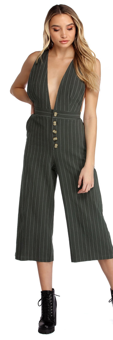 Trendsetter In Stripes Culotte Jumpsuit will help you dress the part in stylish holiday party attire, an outfit for a New Year’s Eve party, & dressy or cocktail attire for any event.