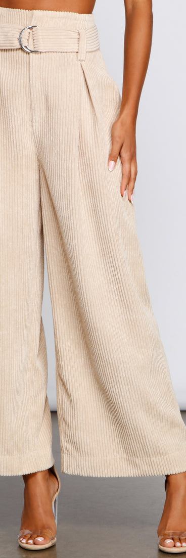 High Waist Flared Corduroy Pants provides a stylish start to creating your best summer outfits of the season with on-trend details for 2023!