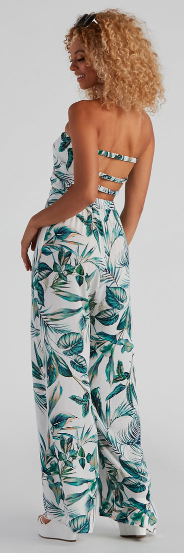 Summer Palms Strapless Jumpsuit provides a stylish start to creating your best summer outfits of the season with on-trend details for 2023!