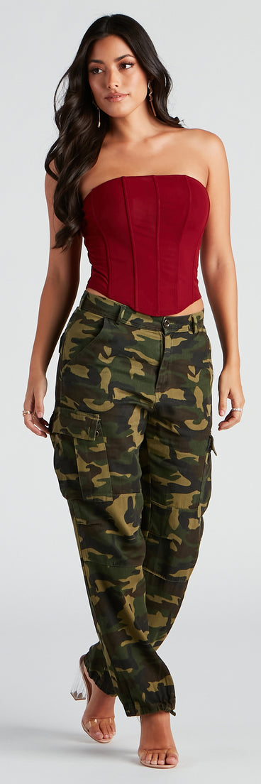 Ten-Hut Camouflage Cargo Pants provides a stylish start to creating your best summer outfits of the season with on-trend details for 2023!