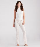 On The Low-Rise Cargo Flare Pants provides a stylish start to creating your best summer outfits of the season with on-trend details for 2023!