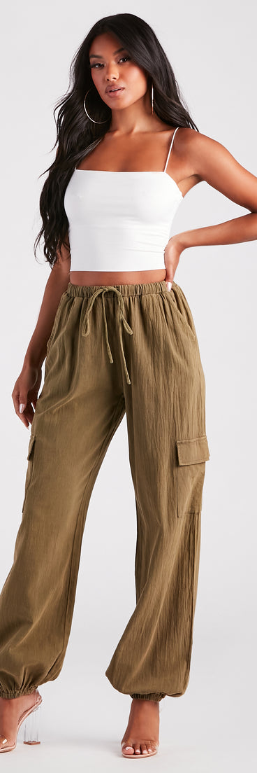 Stylish Adventure Twill Cargo Joggers provides a stylish start to creating your best summer outfits of the season with on-trend details for 2023!