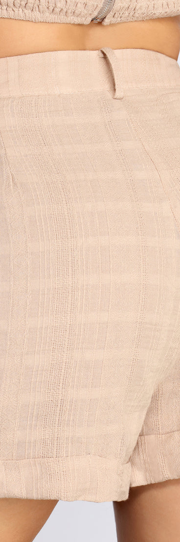 Lively In Linen High Waist Shorts provides a stylish start to creating your best summer outfits of the season with on-trend details for 2023!