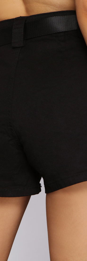 Bold And Belted Cargo Twill Shorts provides a stylish start to creating your best summer outfits of the season with on-trend details for 2023!