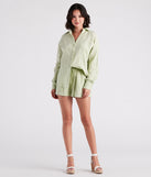 Coastal Cute Linen Top And Shorts Set provides a stylish start to creating your best summer outfits of the season with on-trend details for 2023!