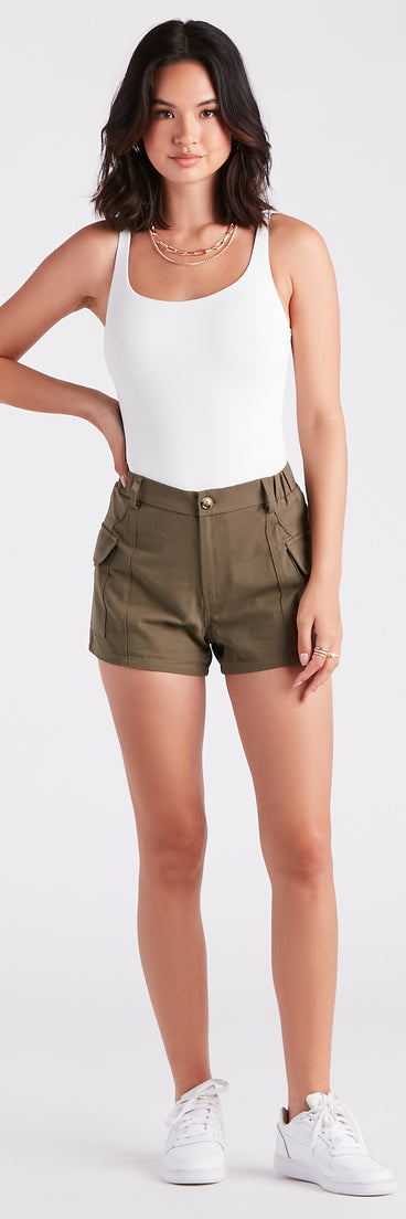 Can't Go Without Cargo Twill Shorts provides a stylish start to creating your best summer outfits of the season with on-trend details for 2023!