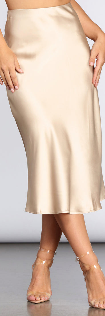 Minimalist Satin Midi Skirt provides a stylish start to creating your best summer outfits of the season with on-trend details for 2023!