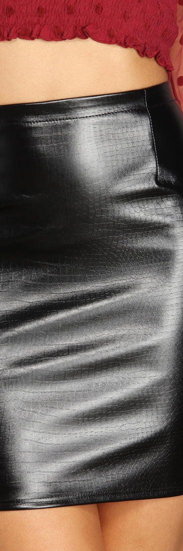 Faux Leather Embossed Snake Print Mini Skirt provides a stylish start to creating your best summer outfits of the season with on-trend details for 2023!