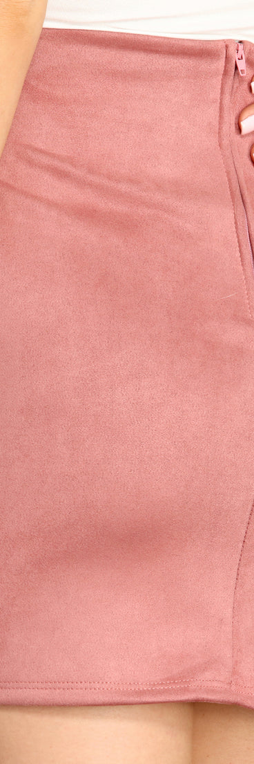 Sultry Chic Lace Up Faux Suede Mini Skirt provides a stylish start to creating your best summer outfits of the season with on-trend details for 2023!