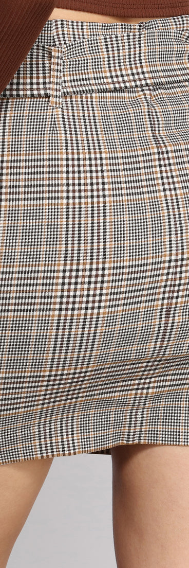 Such A Babe Belted Plaid Mini Skirt provides a stylish start to creating your best summer outfits of the season with on-trend details for 2023!