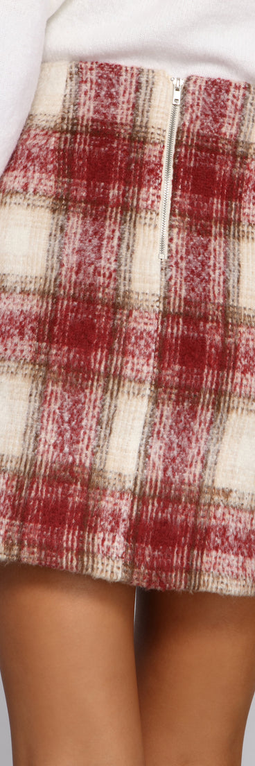 Chic In Plaid Mini Skirt provides a stylish start to creating your best summer outfits of the season with on-trend details for 2023!