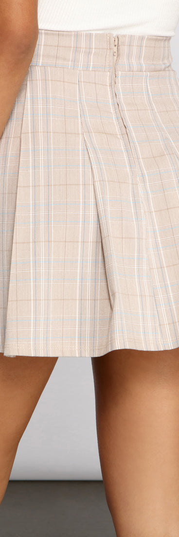On That Plaid Trend Mini Skirt provides a stylish start to creating your best summer outfits of the season with on-trend details for 2023!