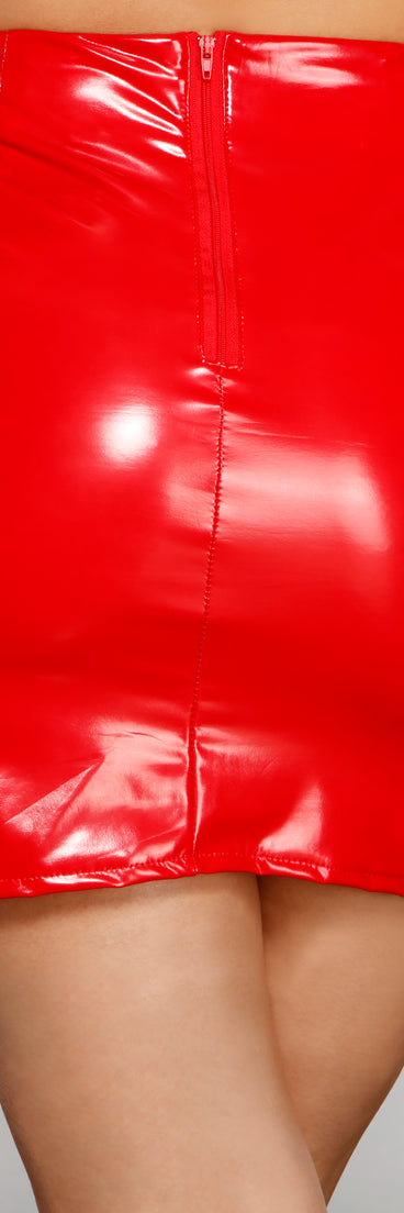 Bold Spirit Lace Up Mini Skirt provides a stylish start to creating your best summer outfits of the season with on-trend details for 2023!