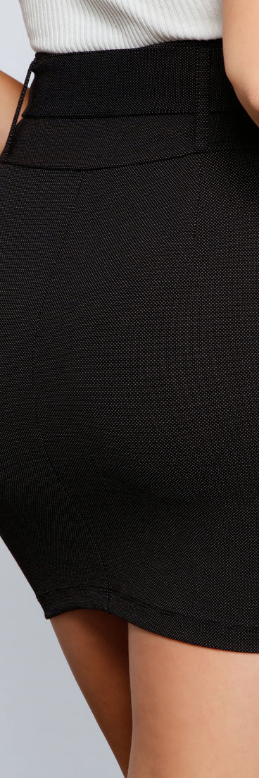 Boss Babe Belted Mini Skirt provides a stylish start to creating your best summer outfits of the season with on-trend details for 2023!