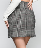 Chic Plaid Double Slit Mini Skirt provides a stylish start to creating your best summer outfits of the season with on-trend details for 2023!