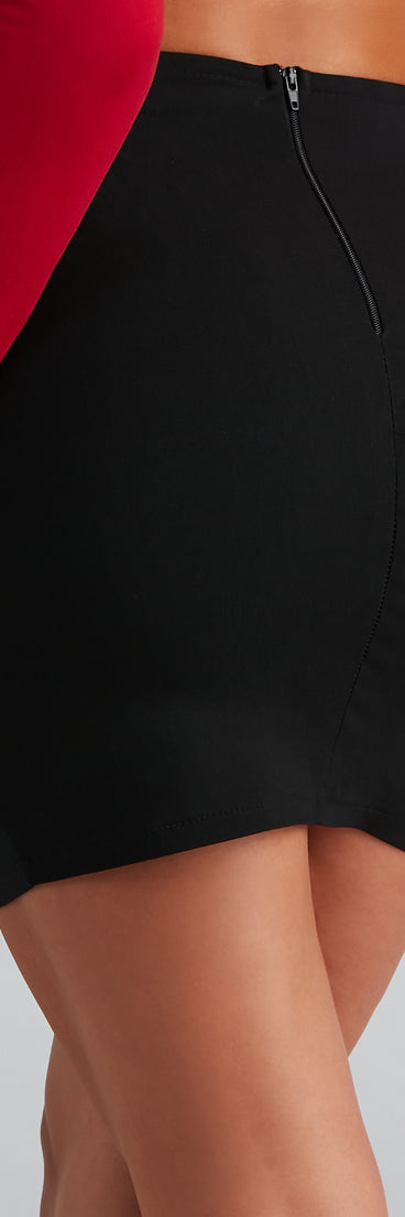 Stylish Wrap Pleat Detail Mini Skirt provides a stylish start to creating your best summer outfits of the season with on-trend details for 2023!