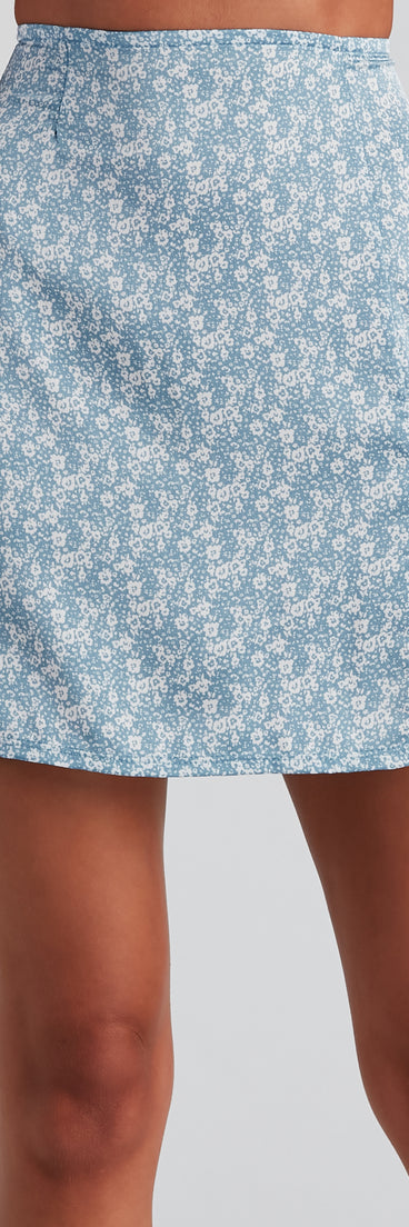 Daydream With Me Satin Floral Skirt provides a stylish start to creating your best summer outfits of the season with on-trend details for 2023!