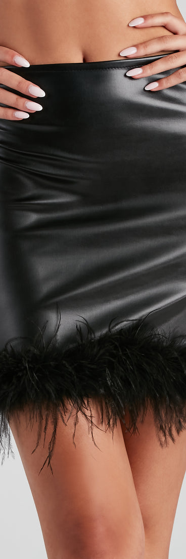 Ruffle My Feathers Mini Skirt provides a stylish start to creating your best summer outfits of the season with on-trend details for 2023!