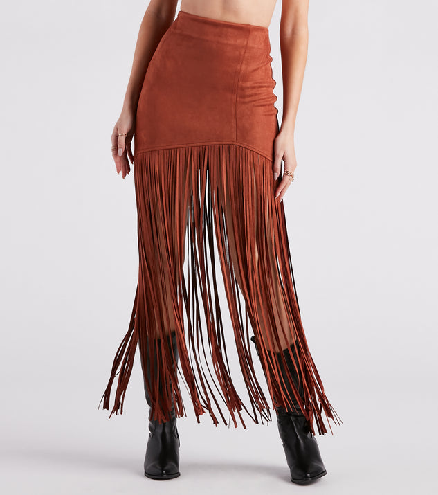 Wild At Heart Long Fringe Skirt is a fire pick to create 2023 festival outfits, concert dresses, outfits for raves, or to complete your best party outfits or clubwear!