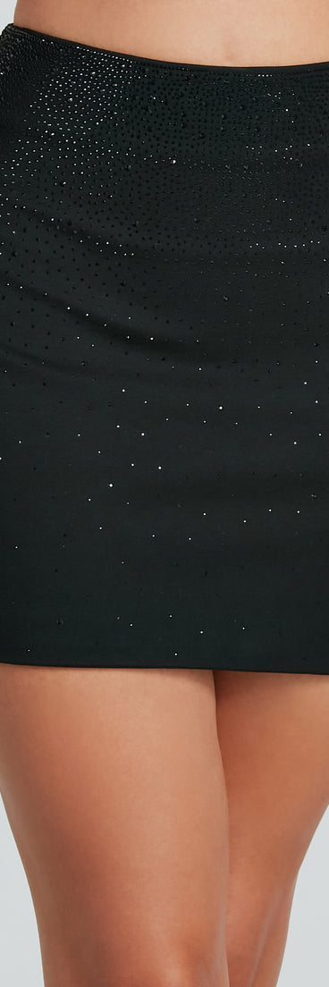 The mini skirt length on the Specatular Shine Rhinestone Ponte Mini Skirt adds a sultry detail to your going-out outfits or everyday looks.