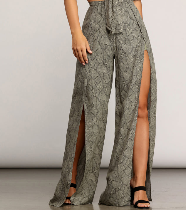You’ll look stunning in the Leafy Greens Printed Slit Pants when paired with its matching separate to create a glam clothing set perfect for a New Year’s Eve Party Outfit or Holiday Outfit for any event!