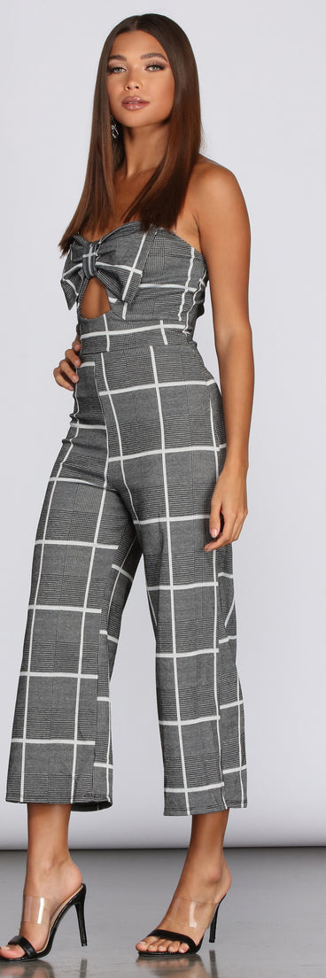 Workin' Girl Culotte Jumpsuit will help you dress the part in stylish holiday party attire, an outfit for a New Year’s Eve party, & dressy or cocktail attire for any event.