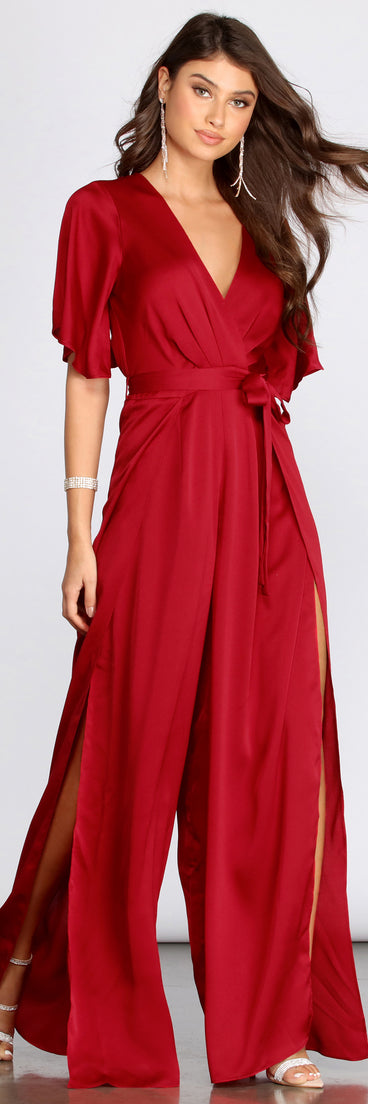 Flowy Feels Surplice Jumpsuit will help you dress the part in stylish holiday party attire, an outfit for a New Year’s Eve party, & dressy or cocktail attire for any event.