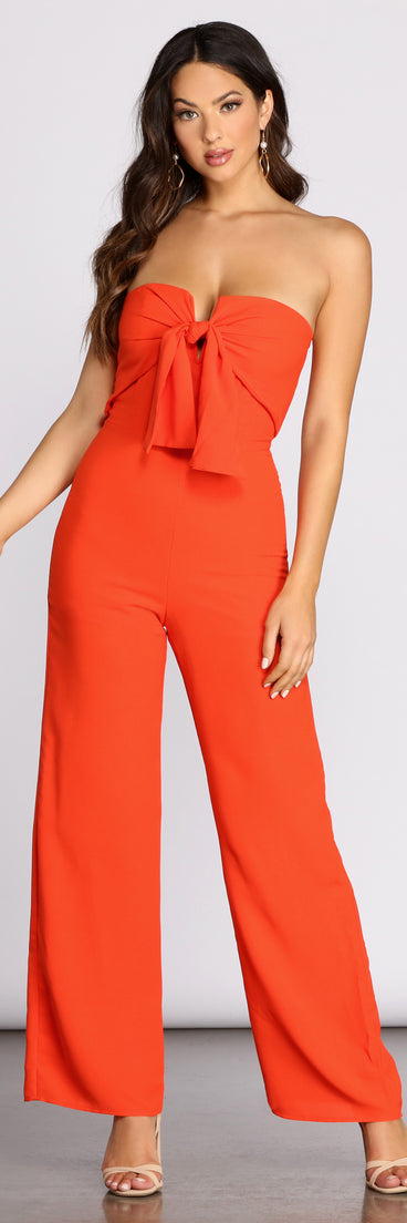 First In Class Strapless Jumpsuit provides a stylish start to creating your best summer outfits of the season with on-trend details for 2023!