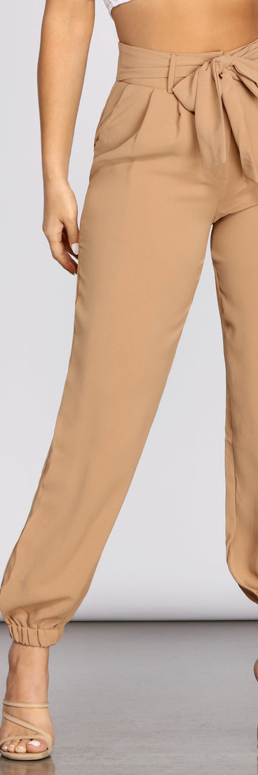 Classic Tie Waist Jogger Pants provides a stylish start to creating your best summer outfits of the season with on-trend details for 2023!