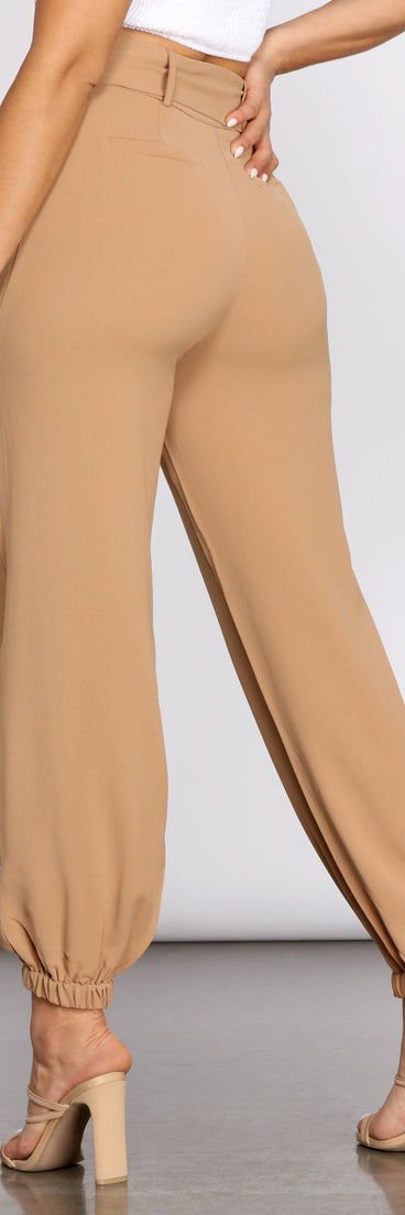 Classic Tie Waist Jogger Pants provides a stylish start to creating your best summer outfits of the season with on-trend details for 2023!