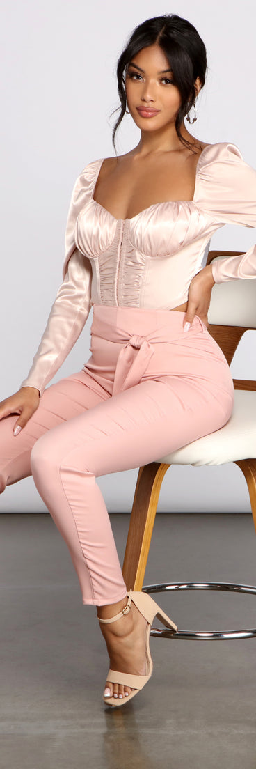 High Rise Tie Waist Tapered Pants provides a stylish start to creating your best summer outfits of the season with on-trend details for 2023!