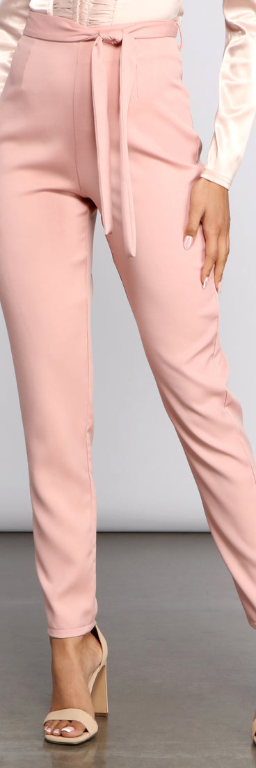 High Rise Tie Waist Tapered Pants provides a stylish start to creating your best summer outfits of the season with on-trend details for 2023!