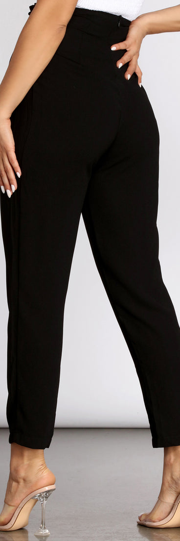 High Rise Tie Front Cropped Pants provides a stylish start to creating your best summer outfits of the season with on-trend details for 2023!