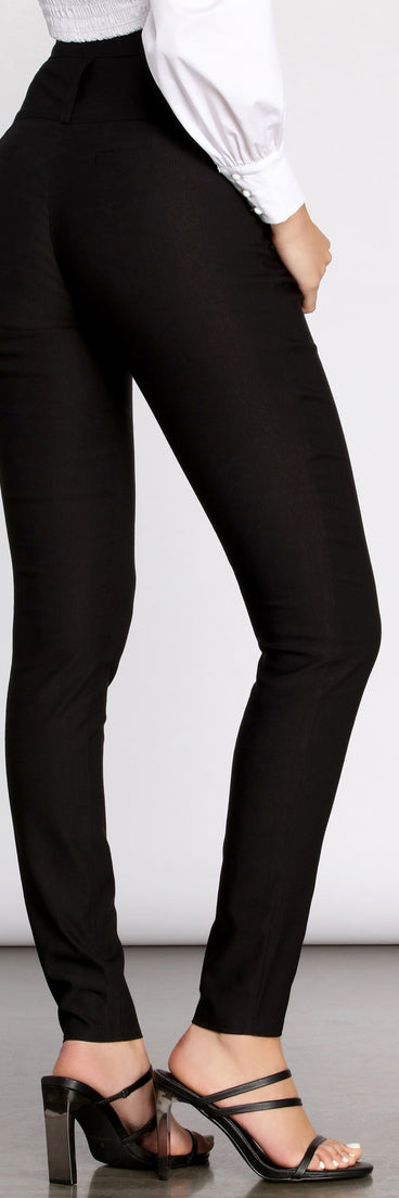 The Right Moves Skinny Pants provides a stylish start to creating your best summer outfits of the season with on-trend details for 2023!