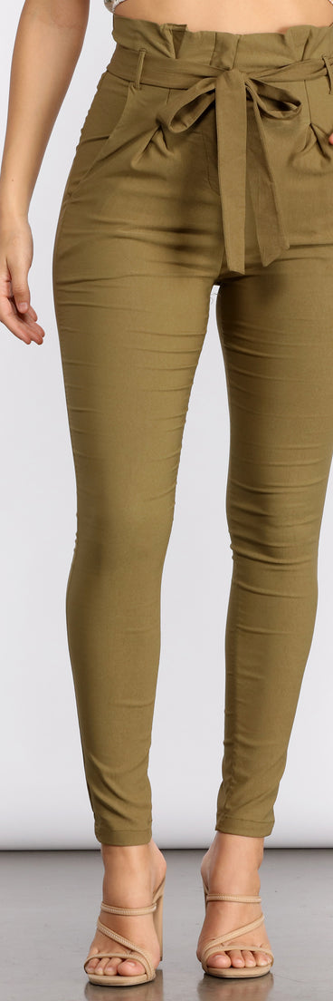 Tie Waist Skinny Paperbag Pants provides a stylish start to creating your best summer outfits of the season with on-trend details for 2023!