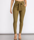 Tie Waist Skinny Paperbag Pants provides a stylish start to creating your best summer outfits of the season with on-trend details for 2023!