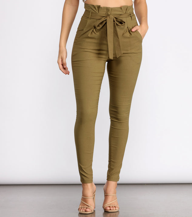 Tie Waist Skinny Paperbag Pants provides a stylish start to creating your best summer outfits of the season with on-trend details for 2023!