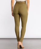Tie Waist Skinny Paperbag Pants provides a stylish start to creating your best summer outfits of the season with on-trend details for 2023!