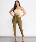 Tie Waist Skinny Paperbag Pants provides a stylish start to creating your best summer outfits of the season with on-trend details for 2023!