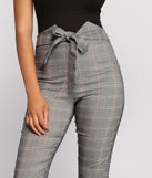 High Waist Tie Front Plaid Skinny Pants provides a stylish start to creating your best summer outfits of the season with on-trend details for 2023!