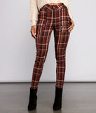 Preppy and Poised Plaid Skinny Pants provides a stylish start to creating your best summer outfits of the season with on-trend details for 2023!