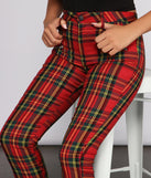 High Rise Zippered Plaid Pants provides a stylish start to creating your best summer outfits of the season with on-trend details for 2023!