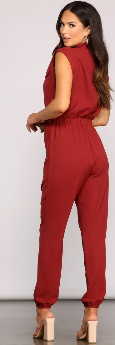 Stun And Snap Utility Jumpsuit provides a stylish start to creating your best summer outfits of the season with on-trend details for 2023!