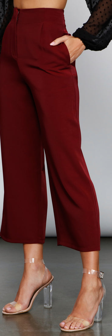 Chic Culotte Wide-Leg Trouser Pants provides a stylish start to creating your best summer outfits of the season with on-trend details for 2023!