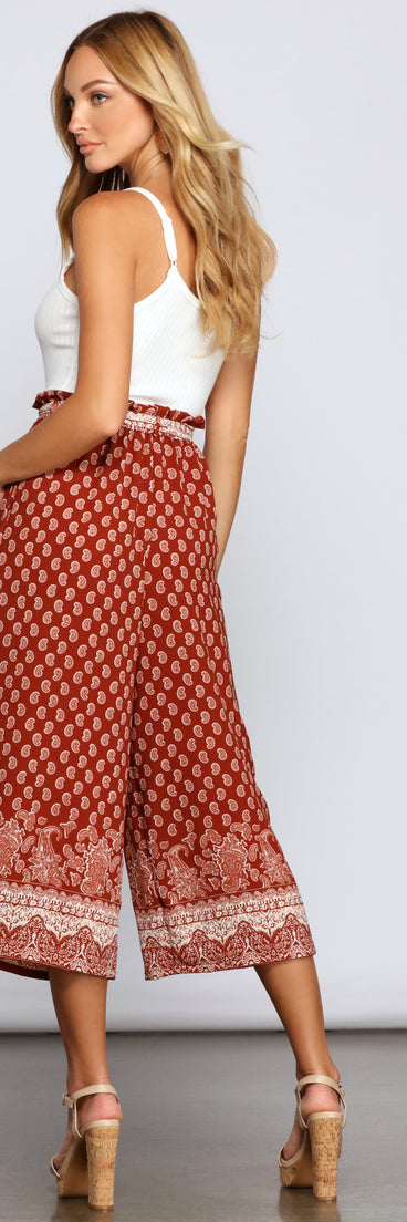 Carefree Glamour Bohemian Paisley Jumpsuit provides a stylish start to creating your best summer outfits of the season with on-trend details for 2023!